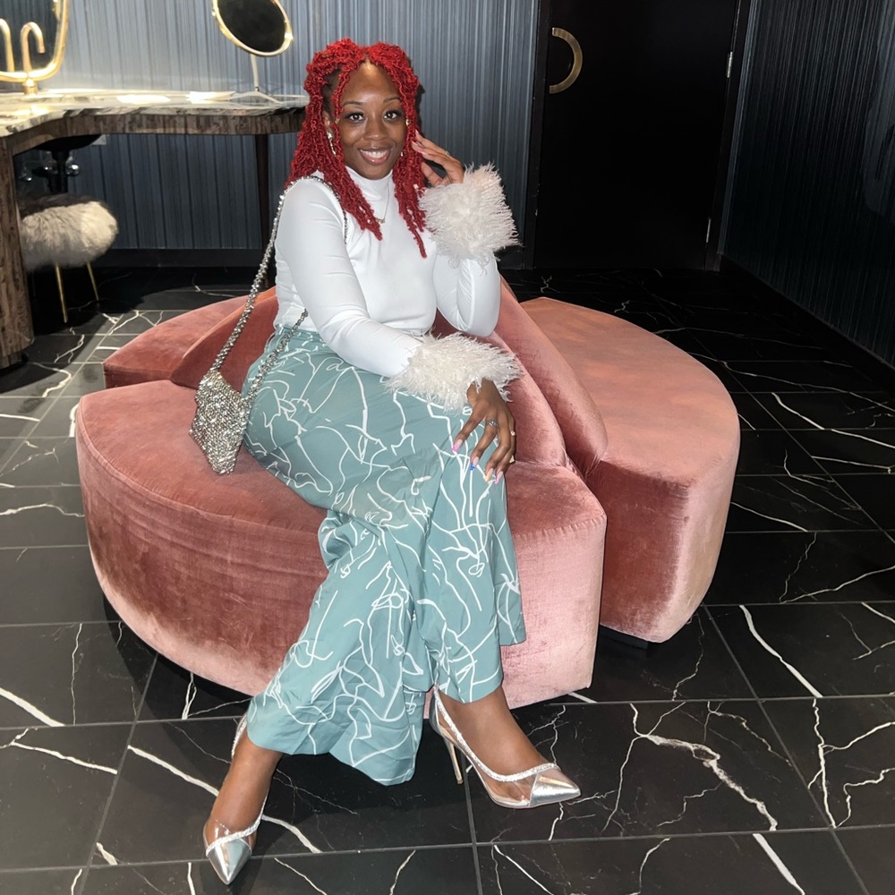 ✨Welcome To My Closet✨ - Picture 3 of 17